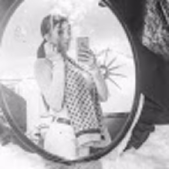 Meet your Posher, Tess - Picture 1 of 1